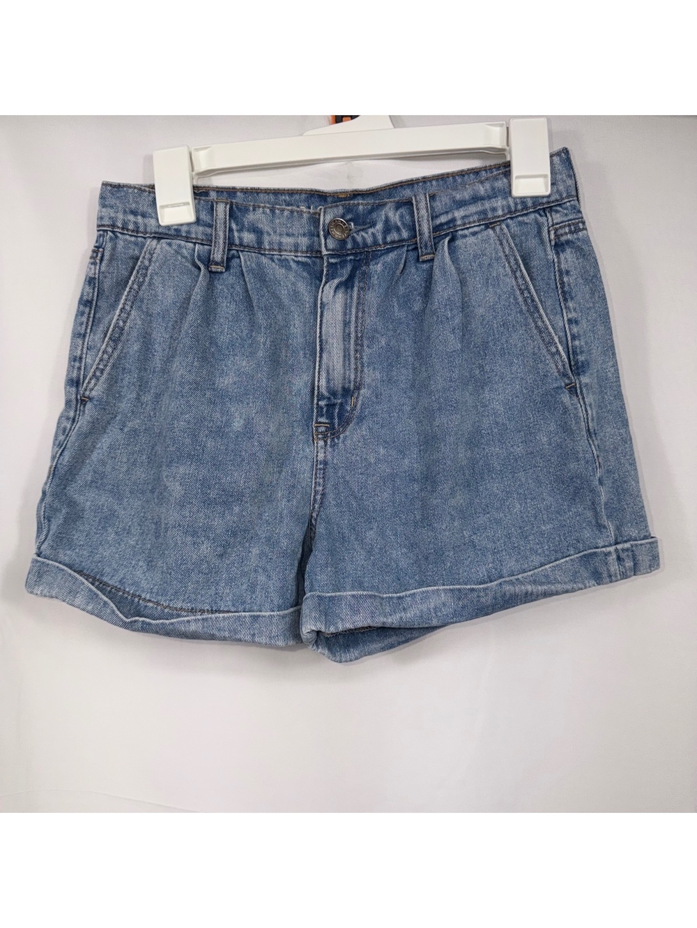 American Eagle Mom Shorts Size 4 High Rise Denim